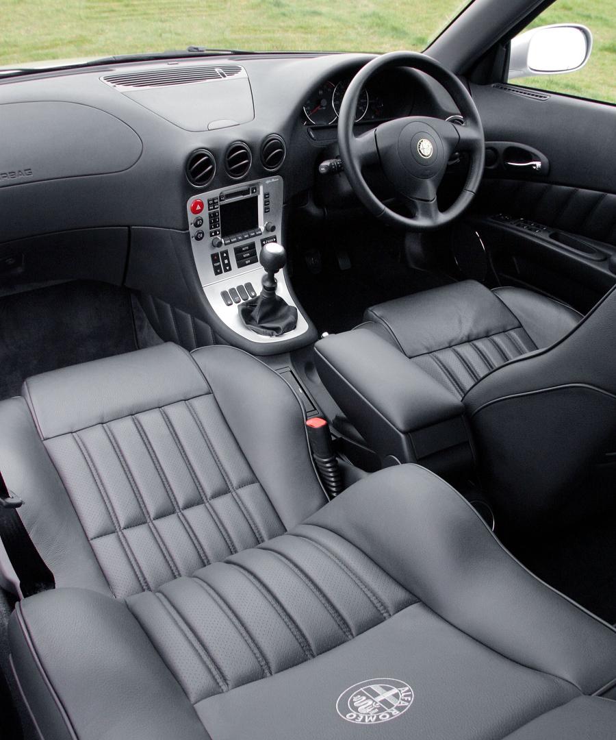 Интерьер Alfa Romeo 166 TI (936) 2004 года  (UK) (фото 14 из 14)